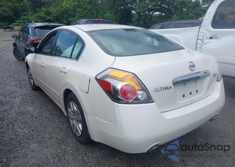 2011 Nissan Altima 2.5 S z USA, uszkodzony, nr VIN 1N4AL2APXBN473869
